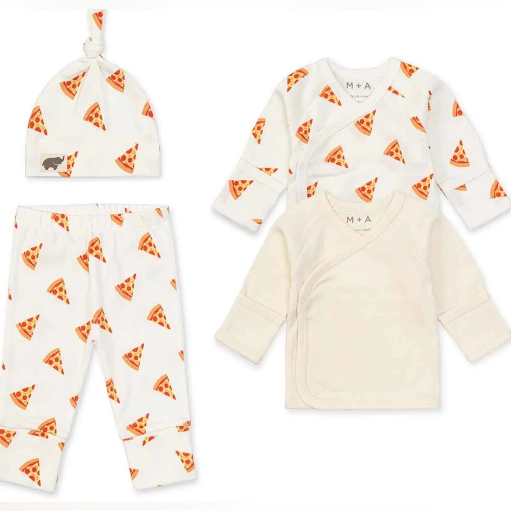 Monica + Andy Gender Neutral Welcome Home 100% Organic Cotton 4 Piece Gift Set